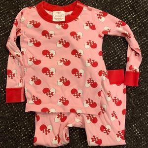 Hanna Andersson Pajamas hearts size 3T